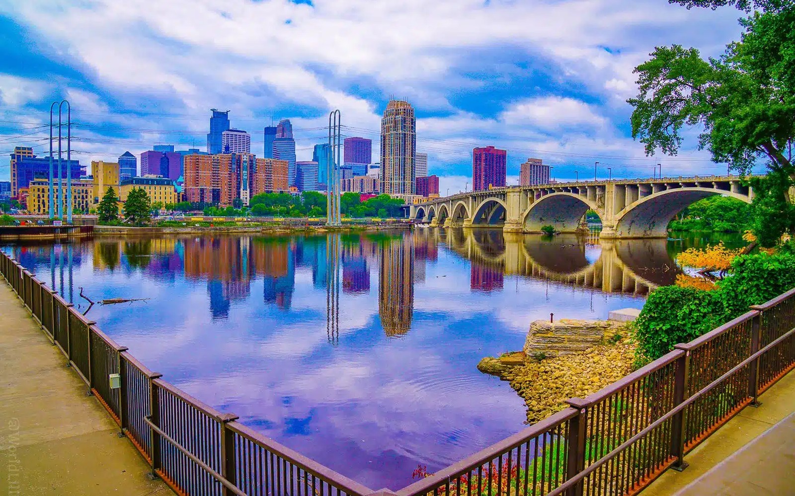 Data Center Equipment Financing in Minneapolis, MN